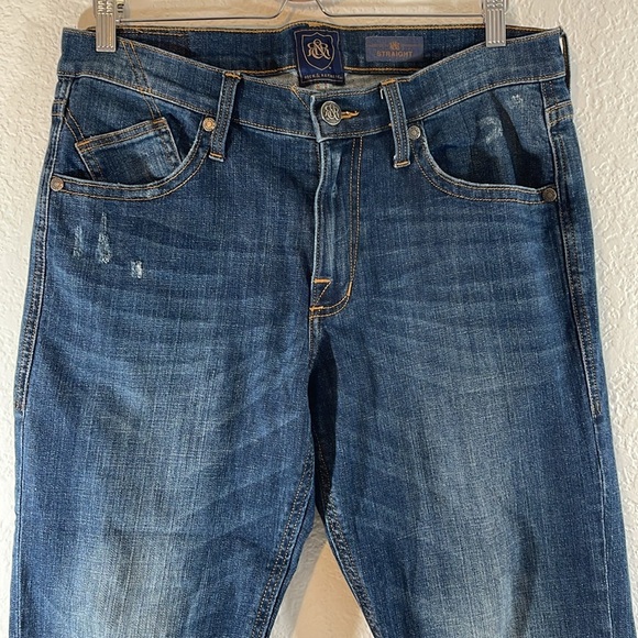 ROCK & REPUBLIC STRAIGHT FIT DISTRESSED BLUE DENIM JEANS SIZE 34x30 - Picture 3 of 10